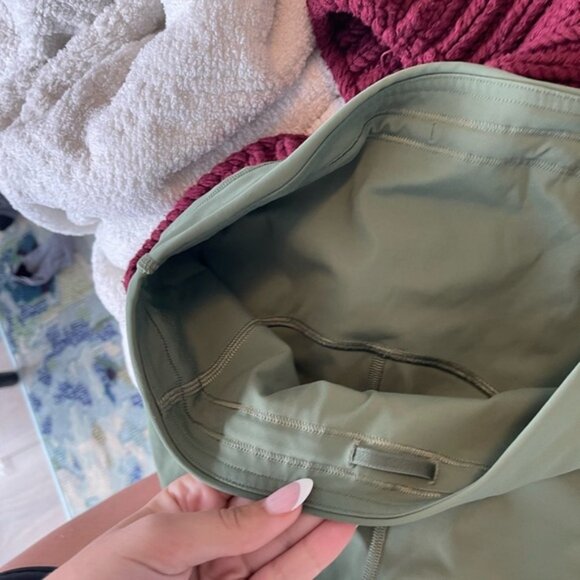 Lululemon Green High-Waisted Leggings - Picture 5 of 5